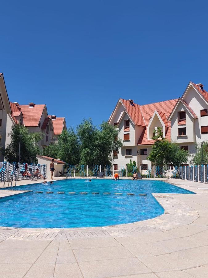 Ifrane Apartment With Swimming Pool Екстериор снимка