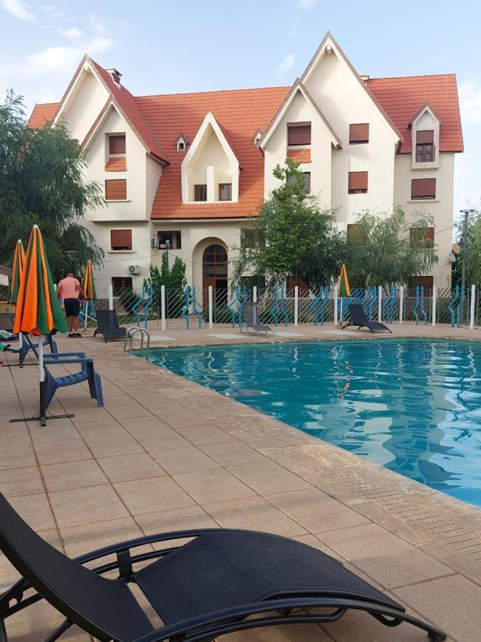 Ifrane Apartment With Swimming Pool Екстериор снимка